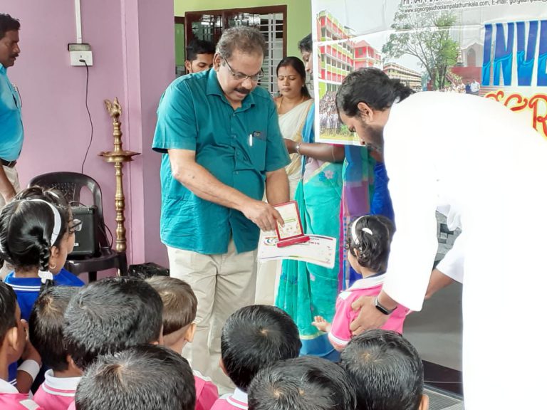 We welcomed new students to our family ! Investiture ceremony