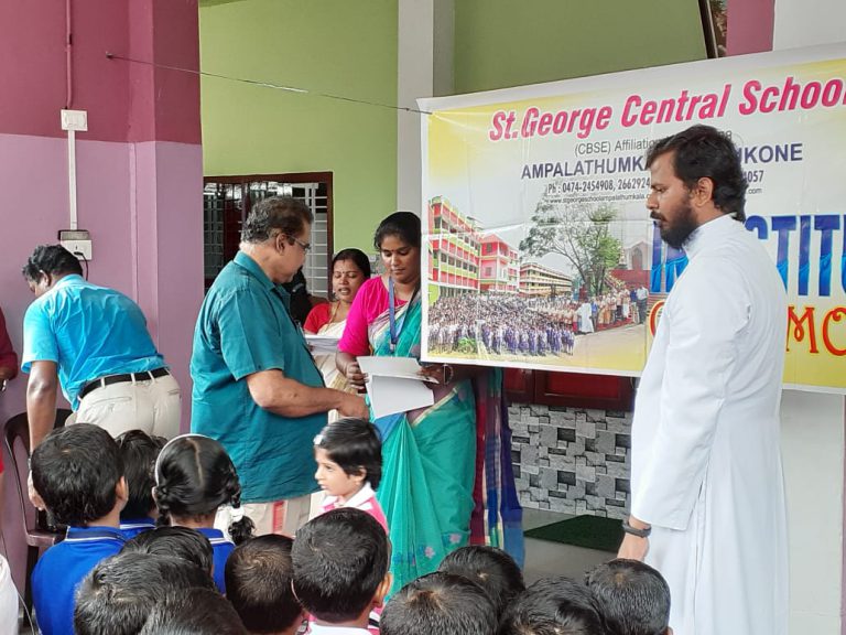 We welcomed new students to our family ! Investiture ceremony